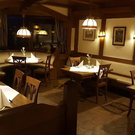 Roessle Inn